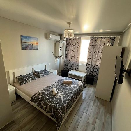 Ceronav Portului Studio Galaţi Buitenkant foto