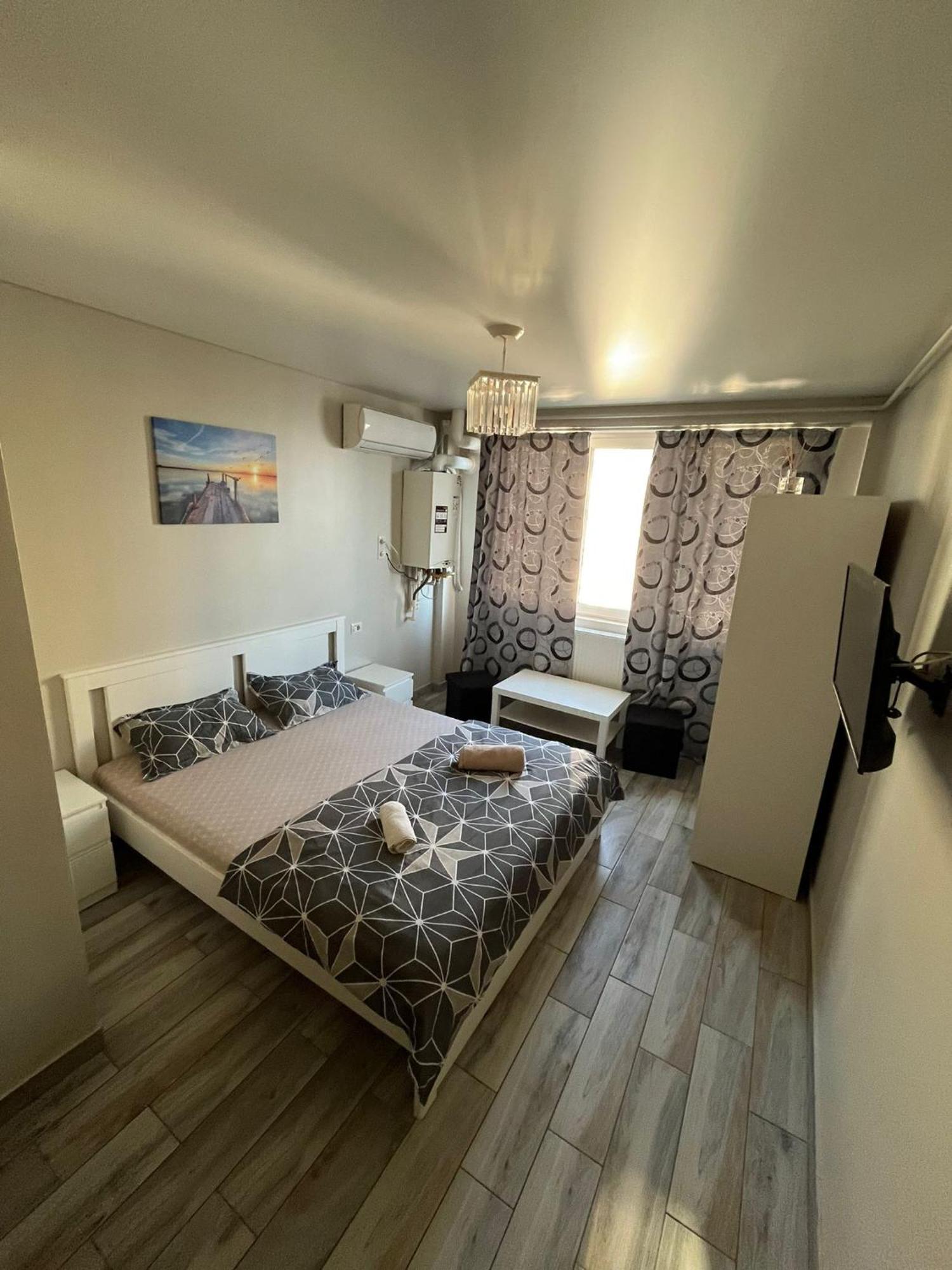 Ceronav Portului Studio Galaţi Buitenkant foto